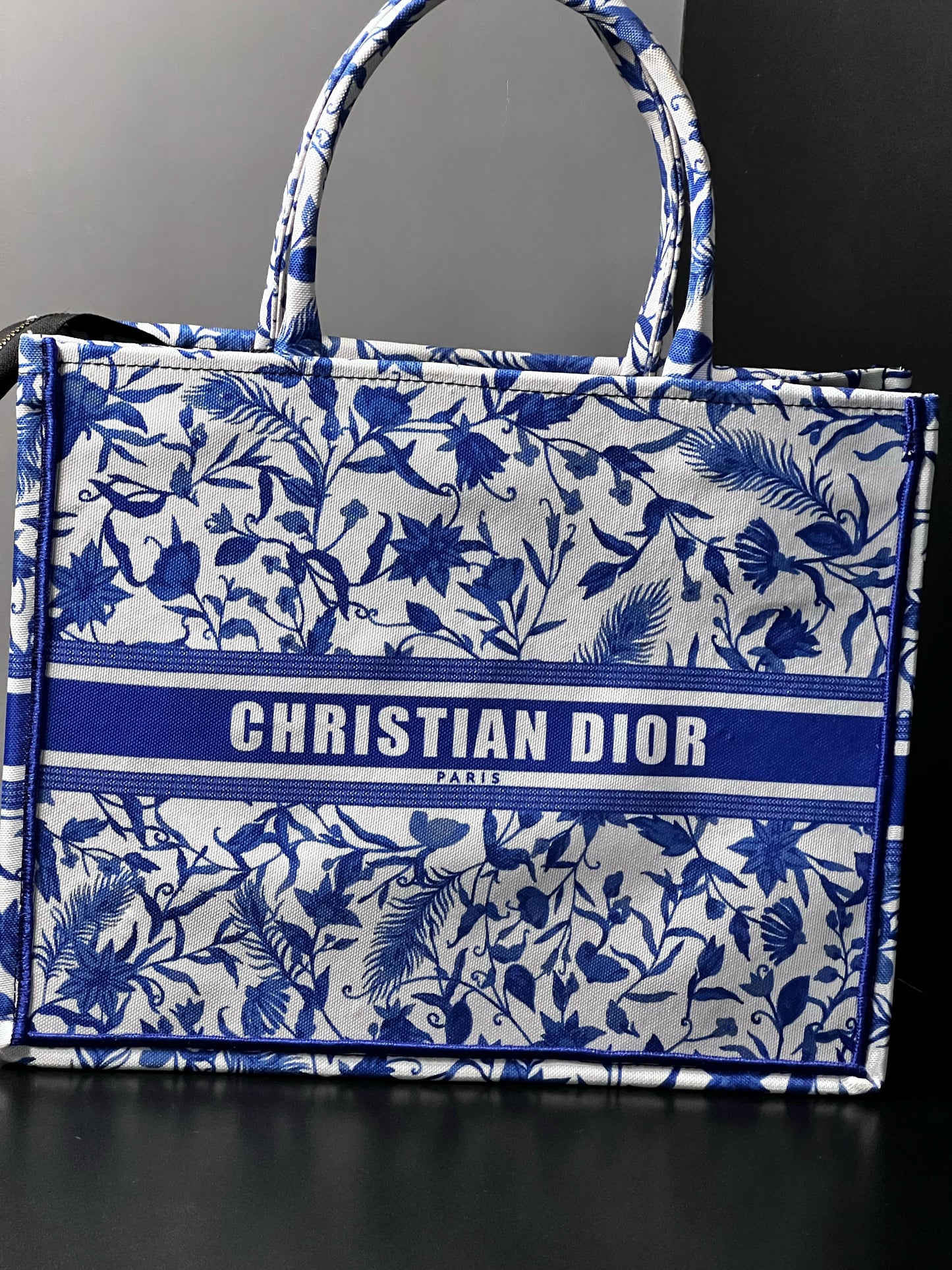 Luxury inspired Handbag