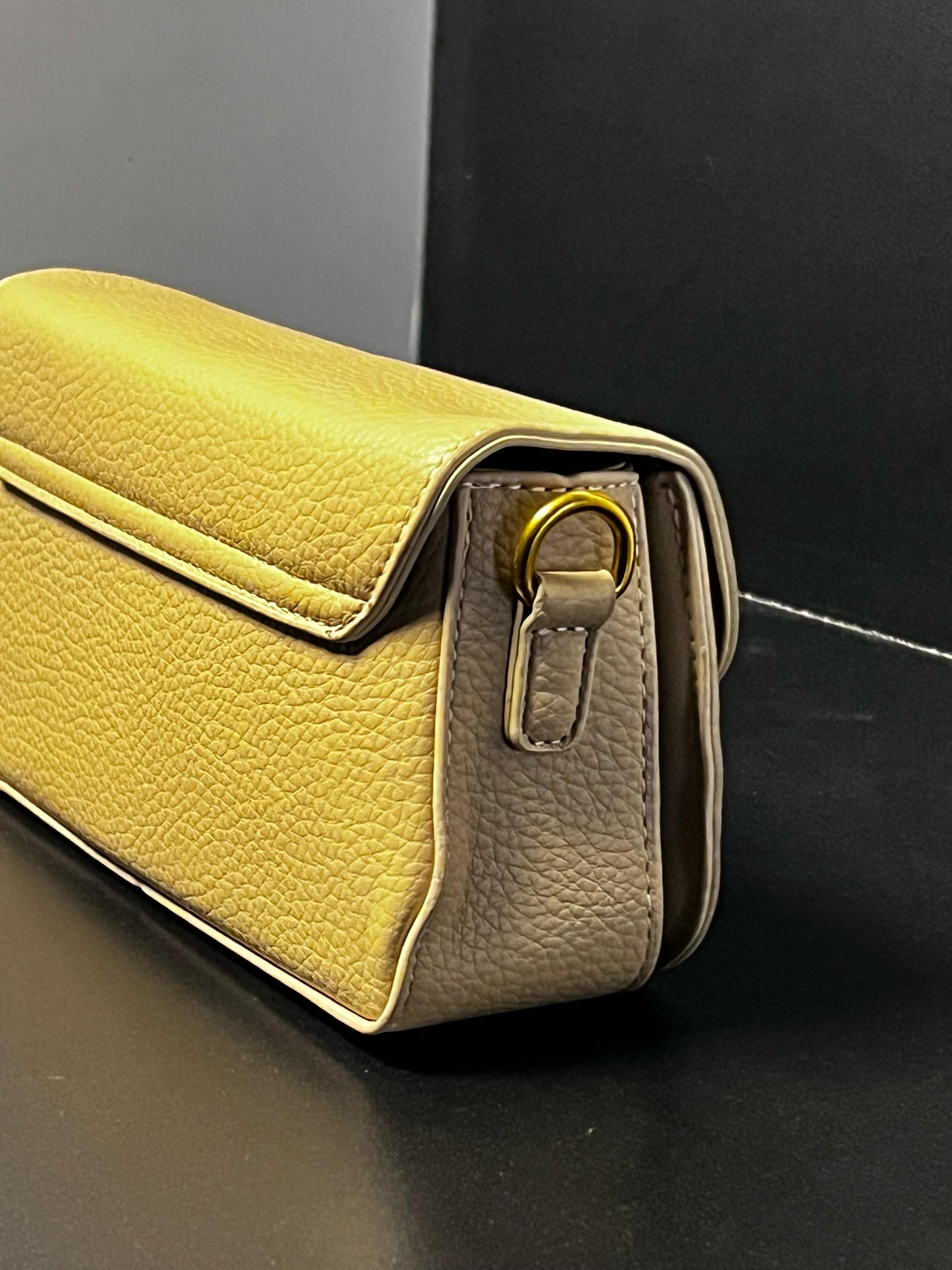 Shoulder leather bag