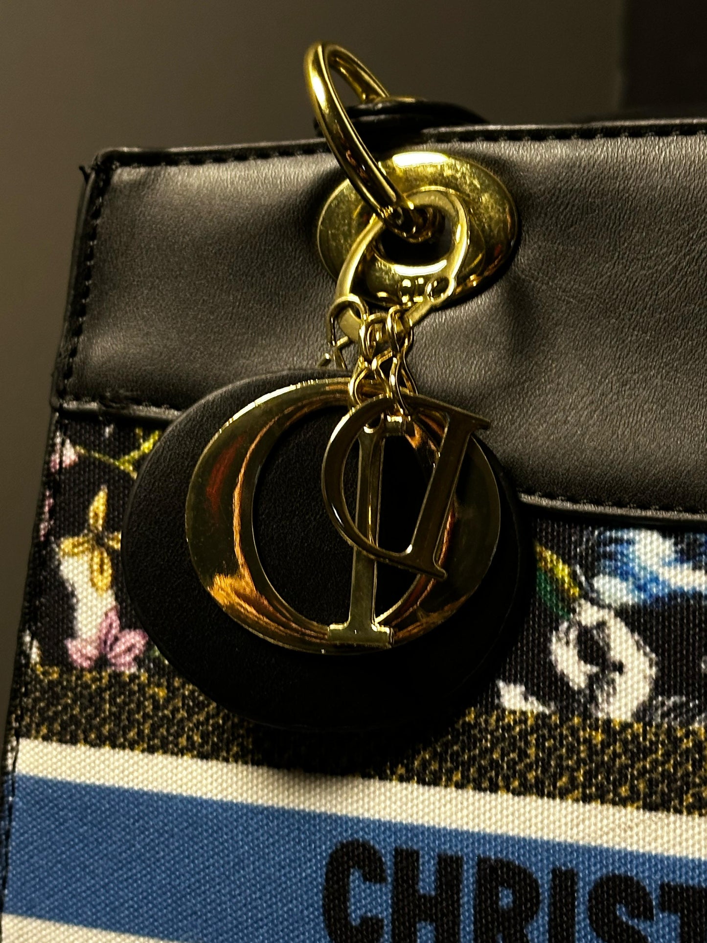 Luxury inspired Handbag