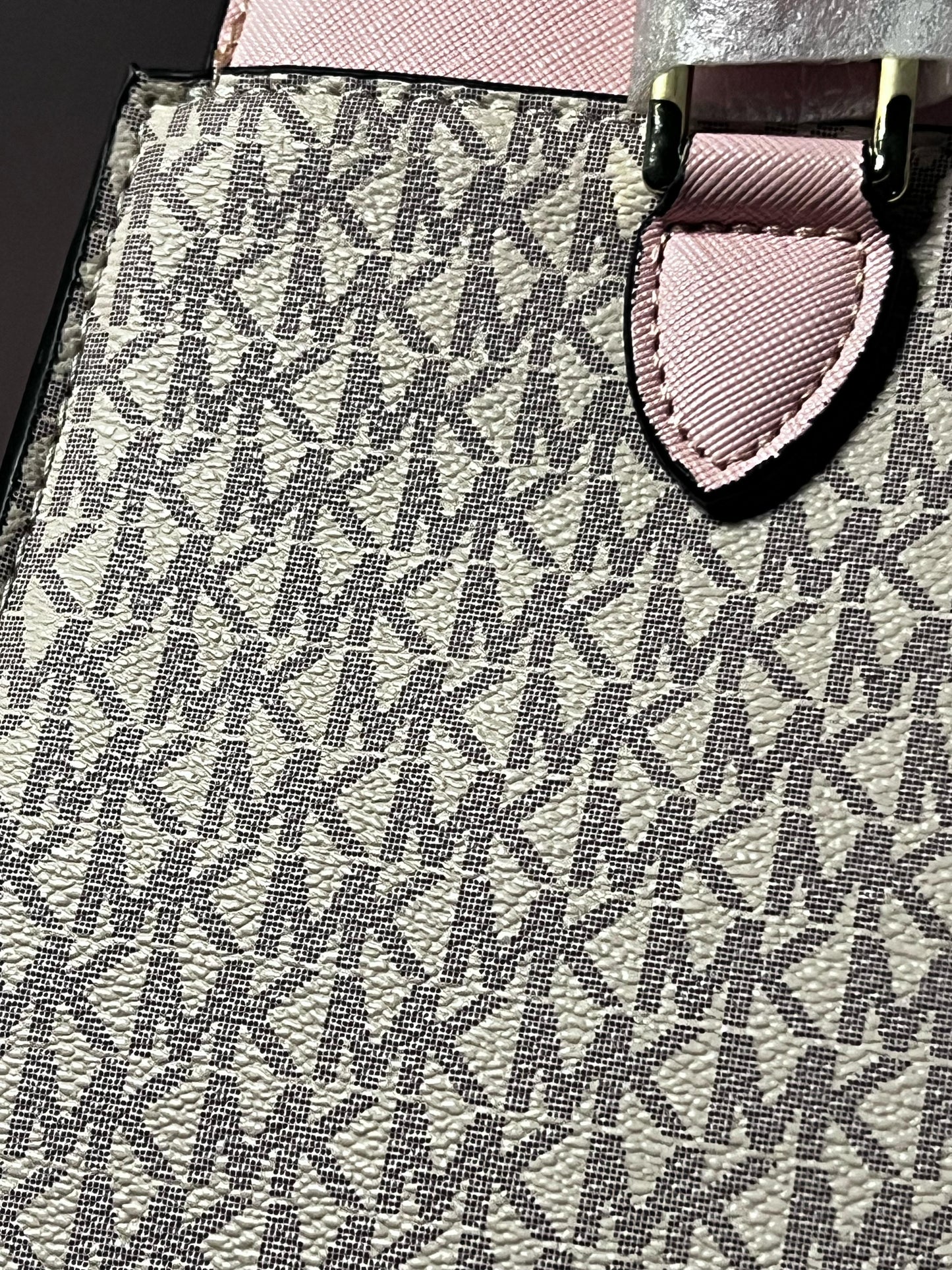 Luxury inspired Handbag