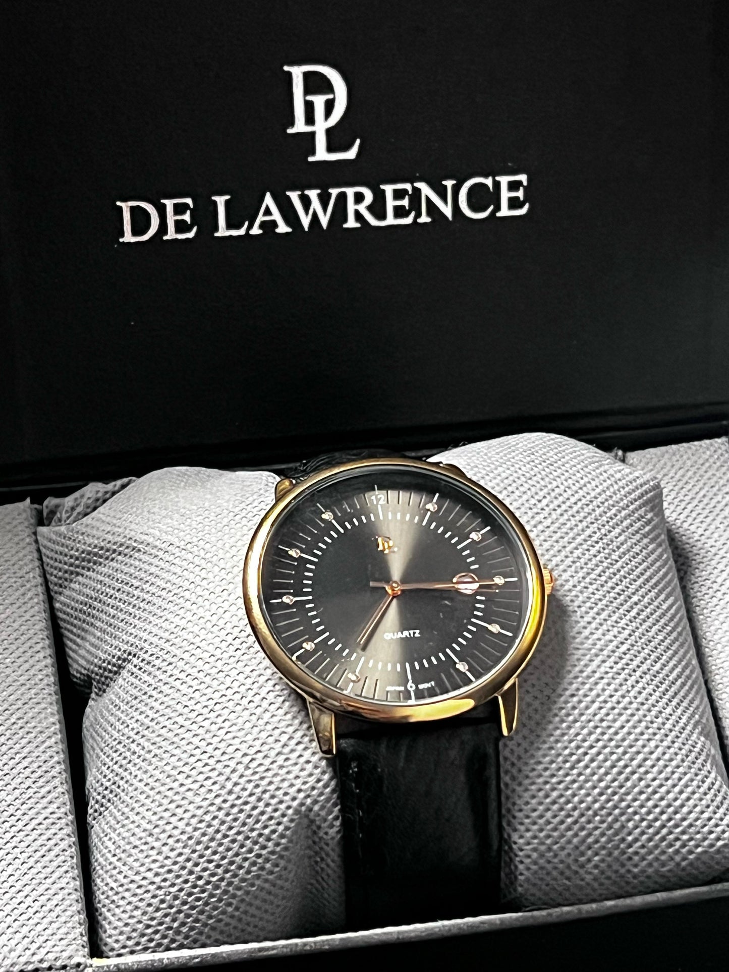 DE LAWRENCE