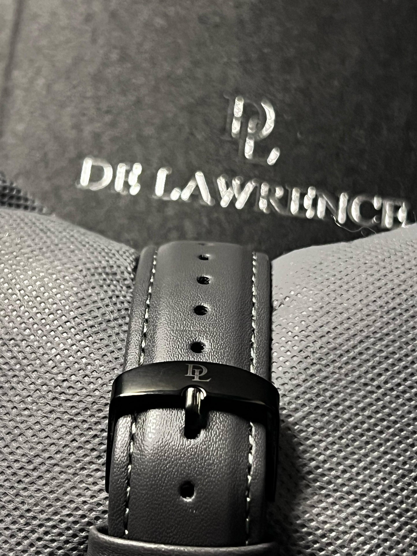 DE LAWRENCE