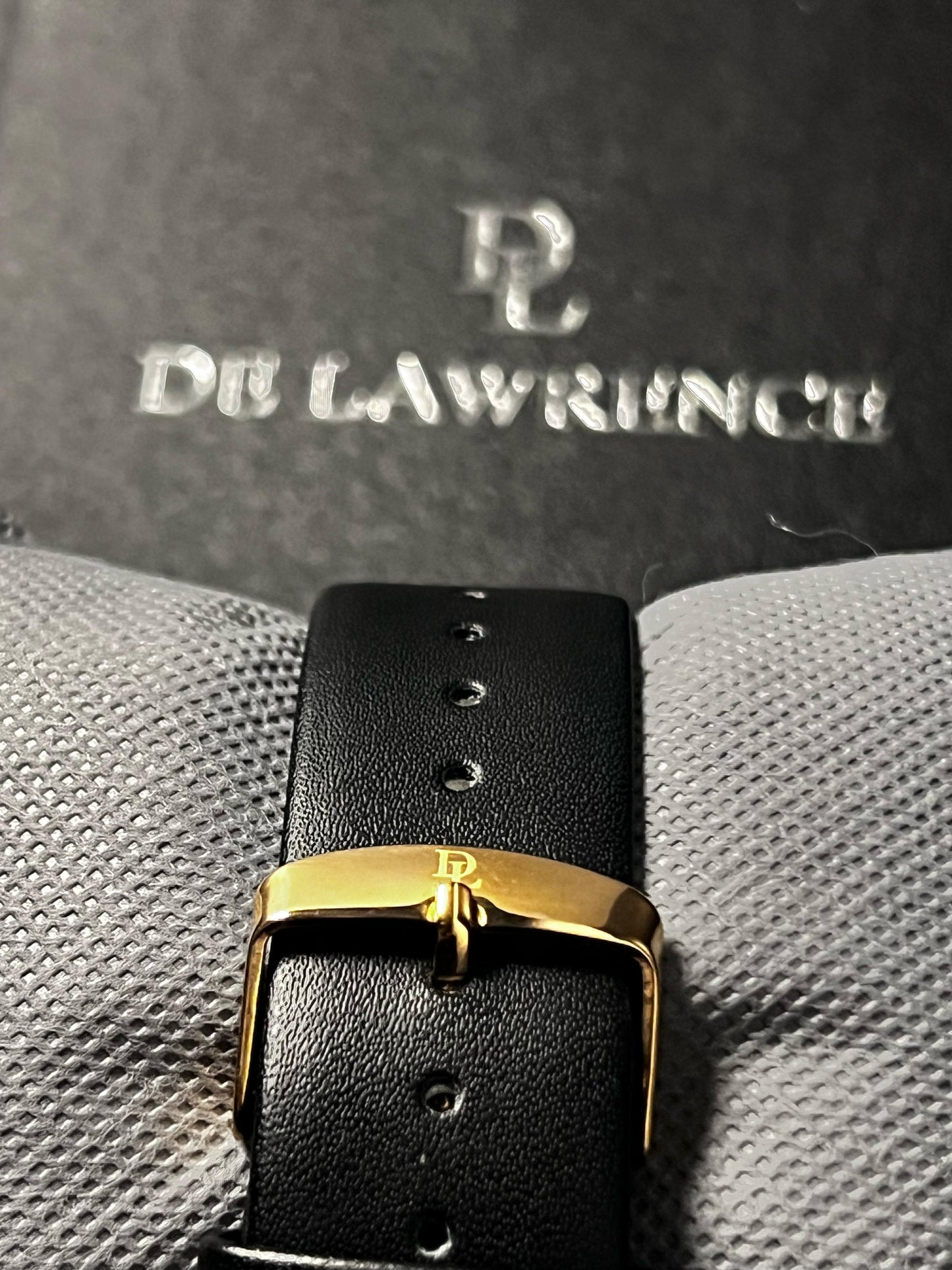 DE LAWRENCE