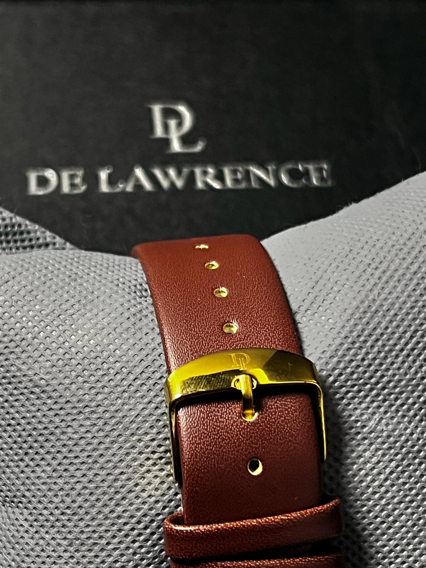 DE LAWRENCE