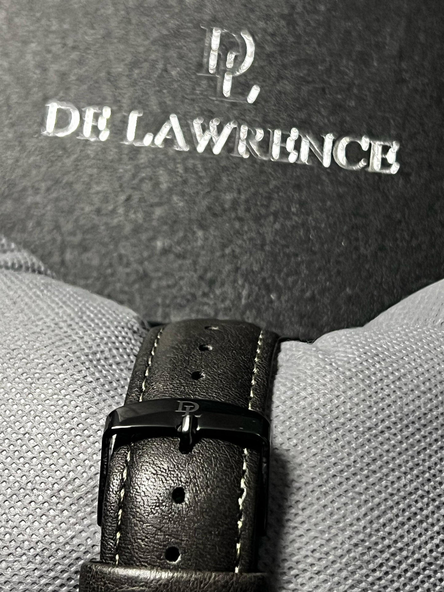 DE LAWRENCE