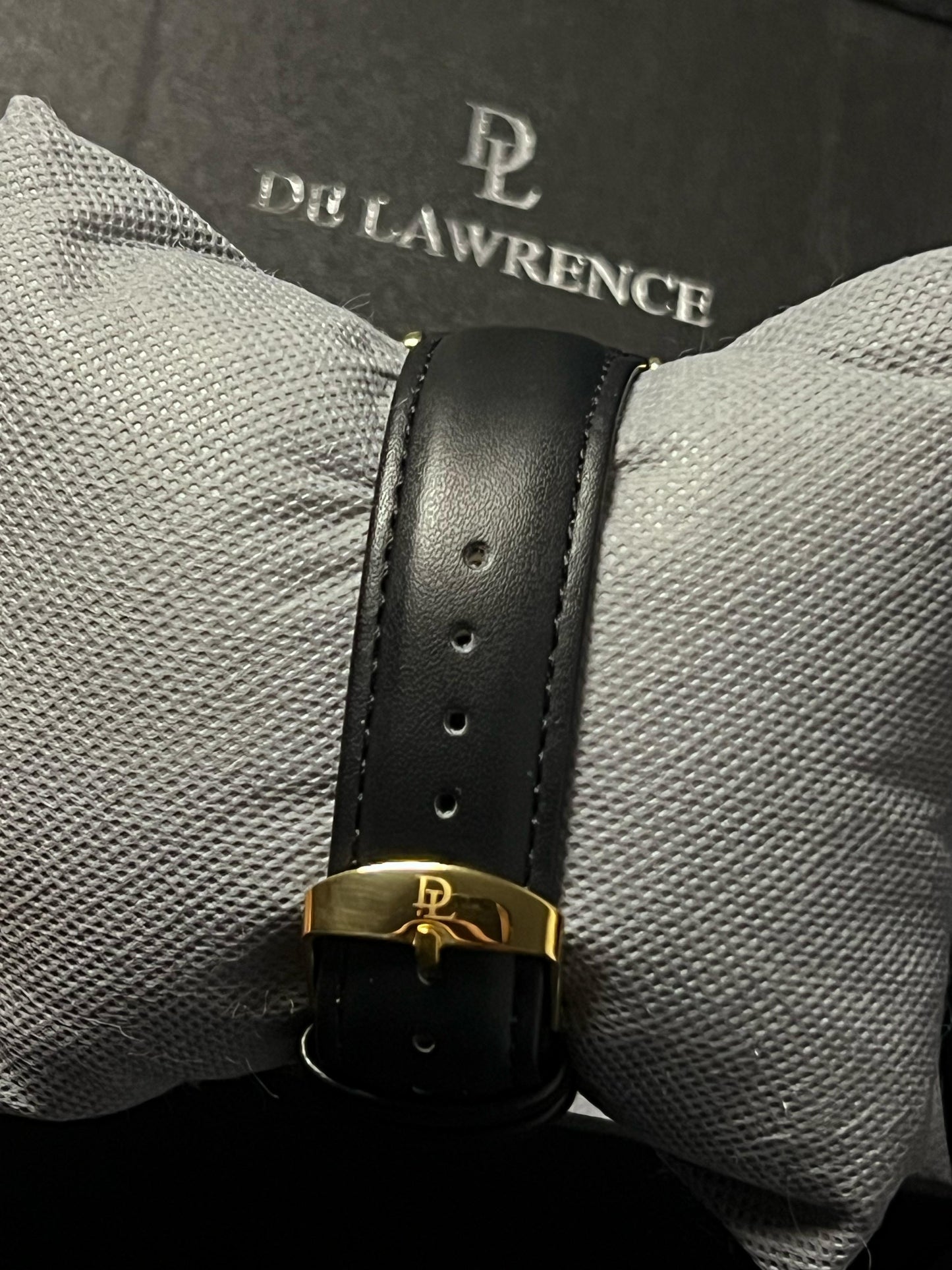 DE LAWRENCE