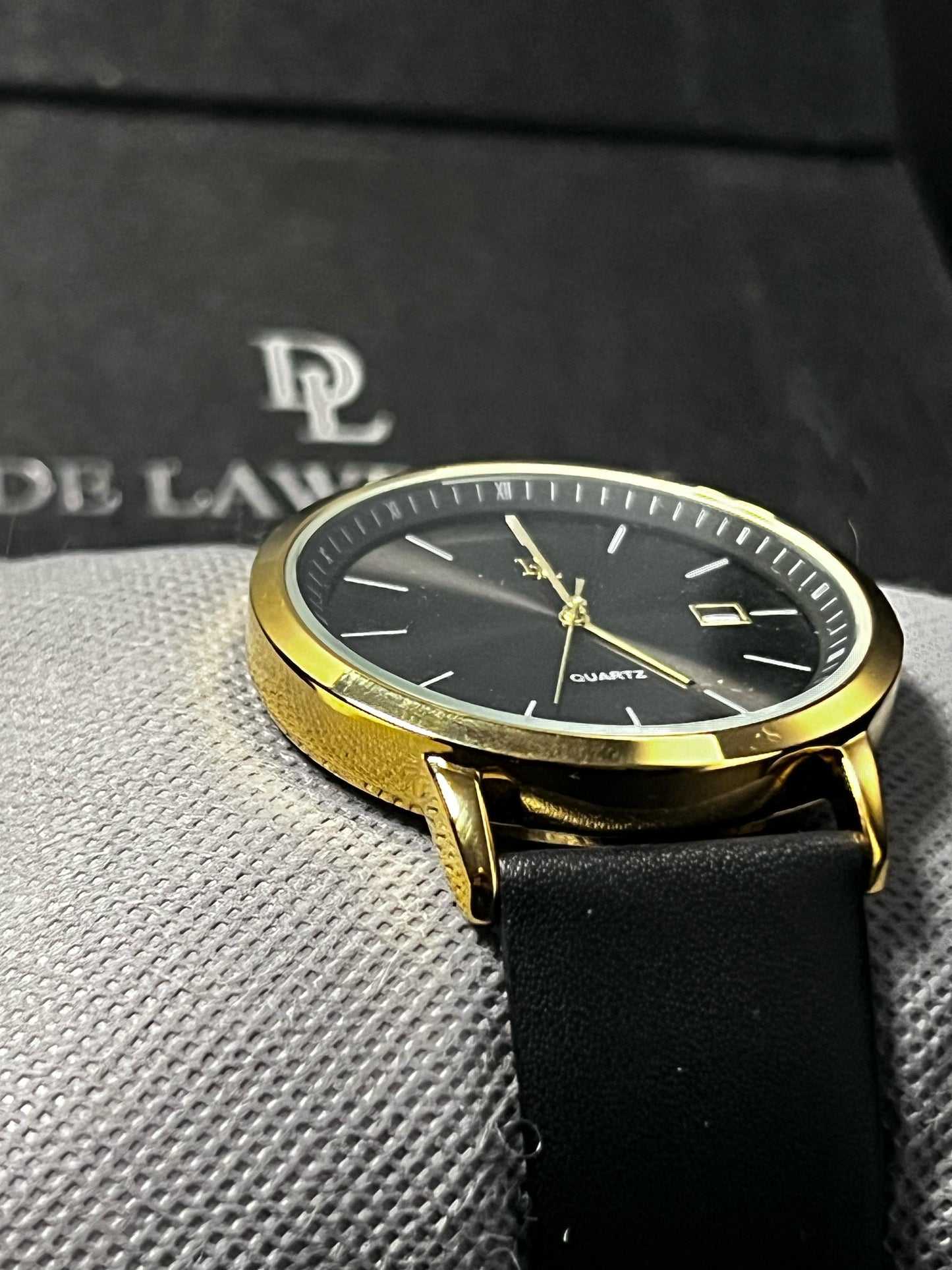 DE LAWRENCE