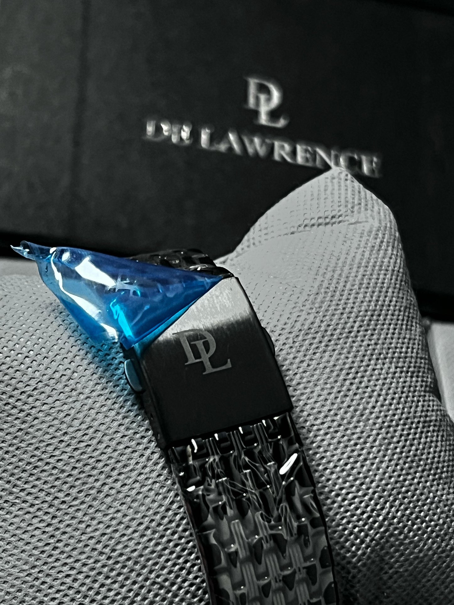 DE LAWRENCE