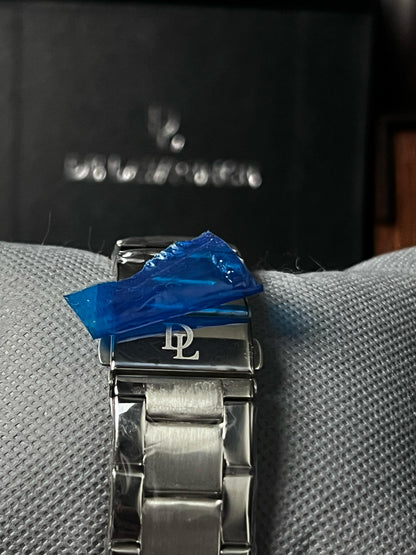 DE LAWRENCE