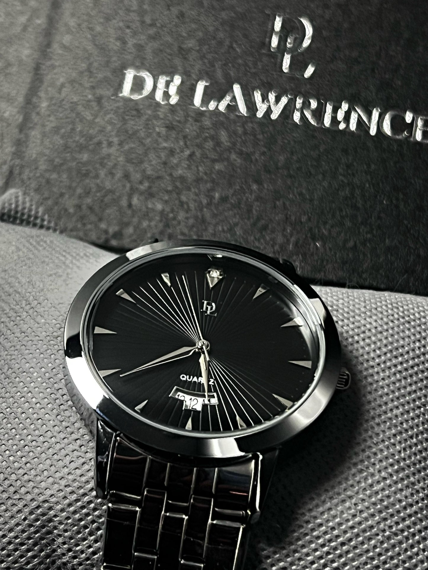 DE LAWRENCE