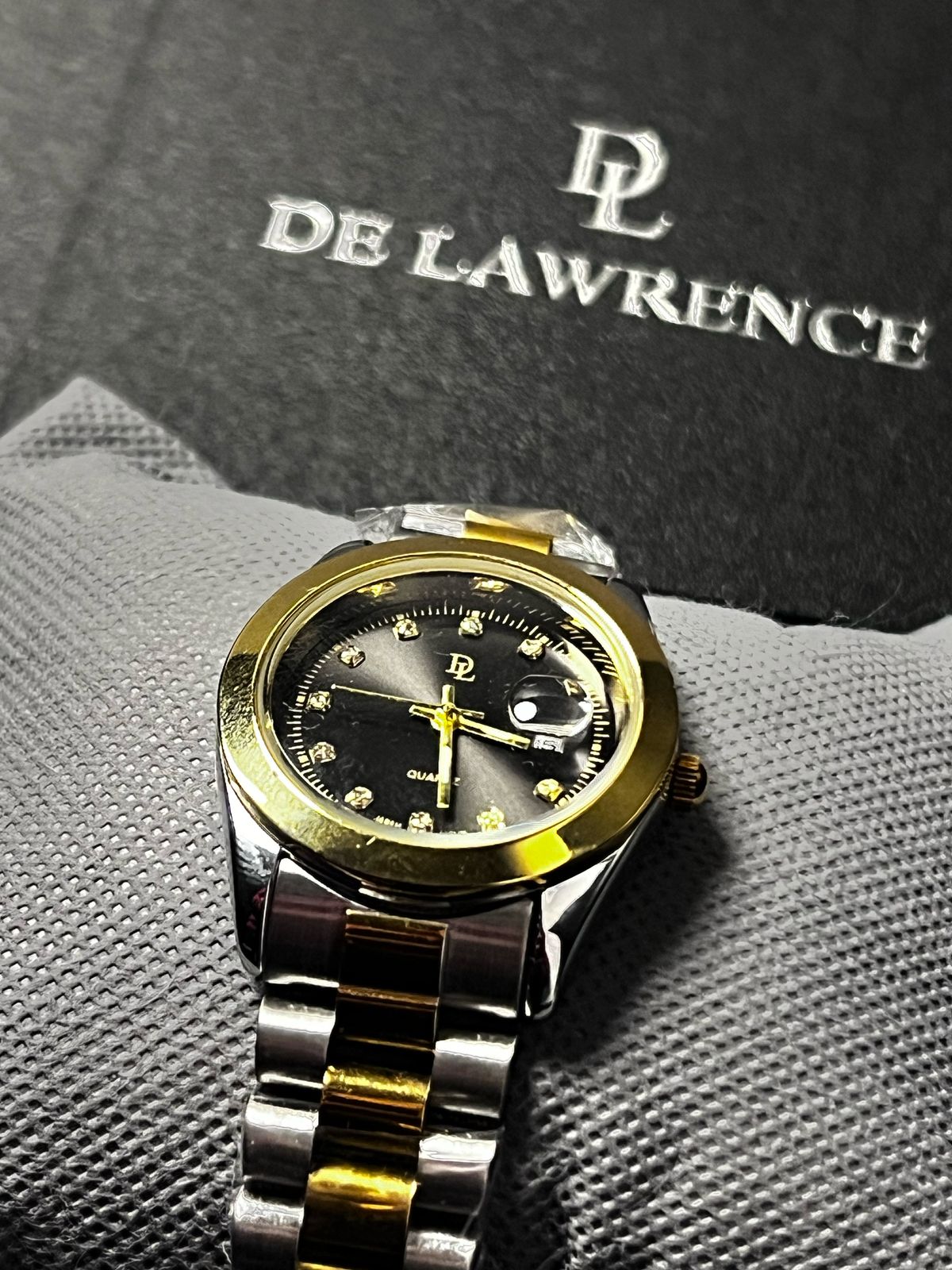 DE LAWRENCE