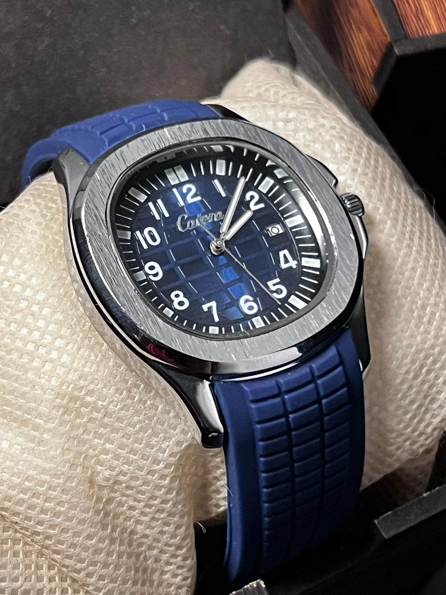 Catera Watch