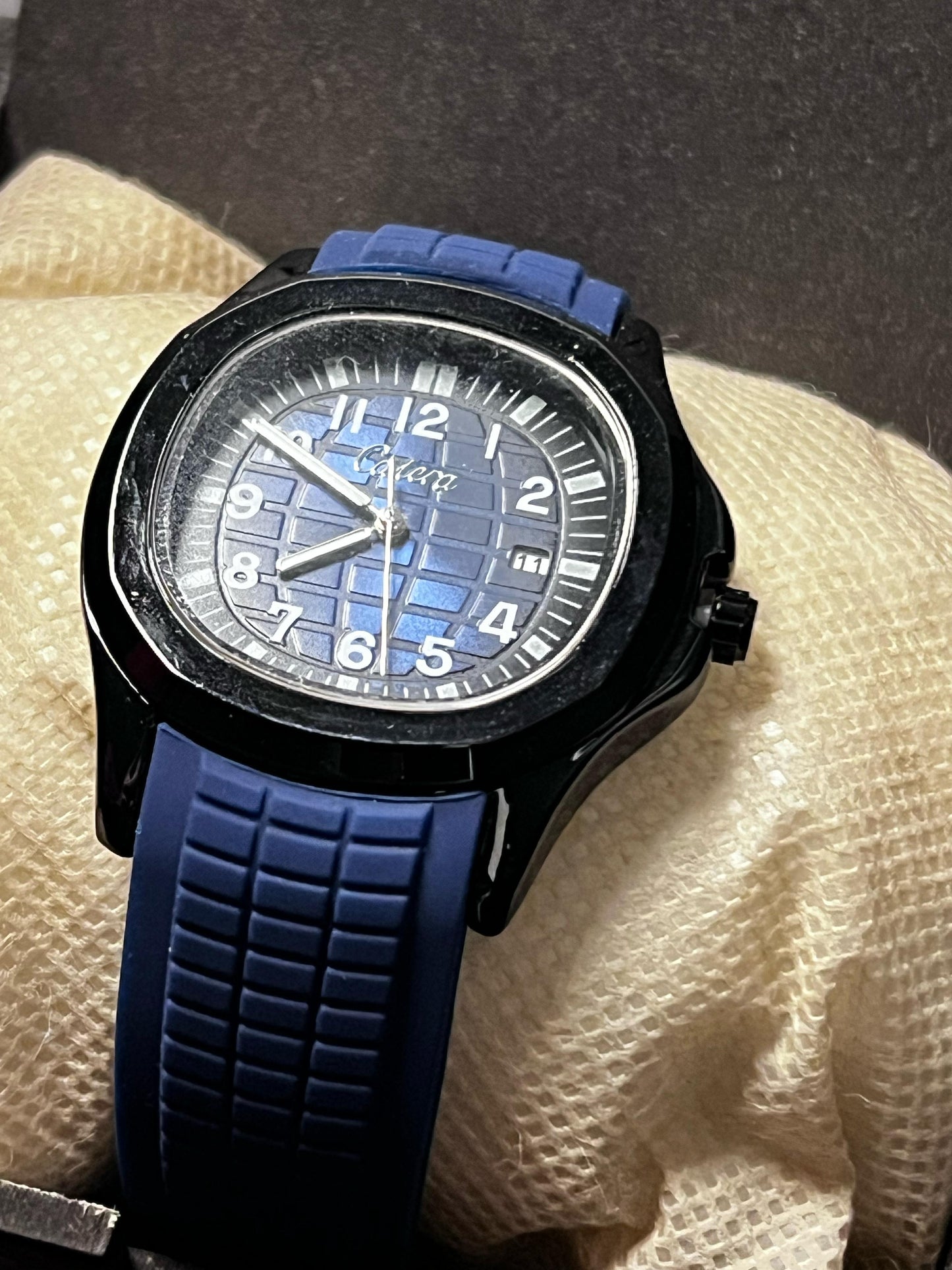 Catera Watch