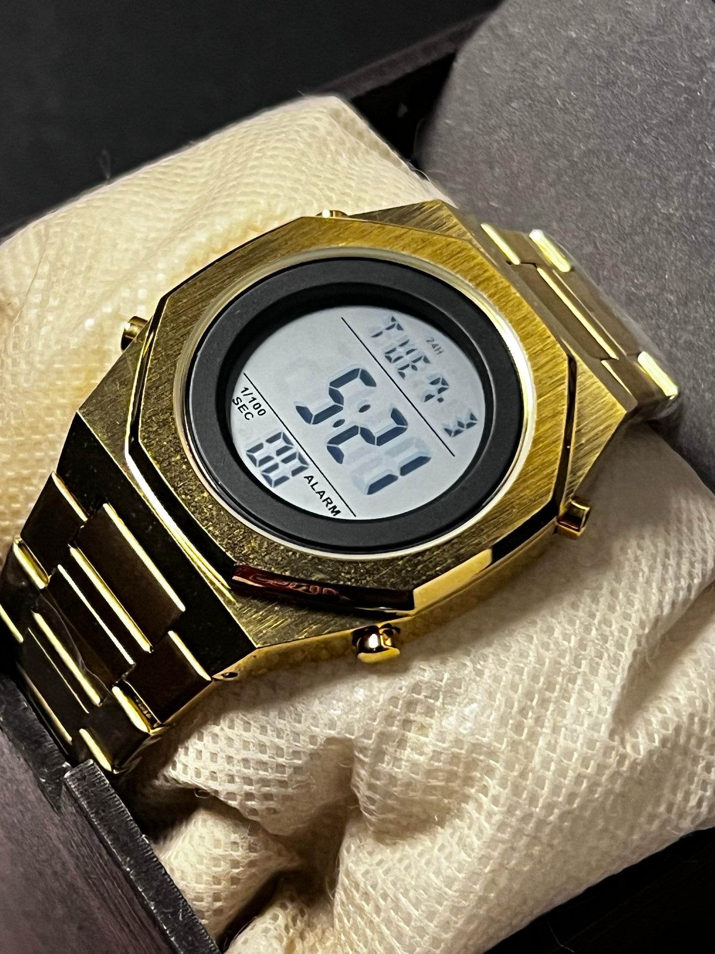 Skmei Watch
