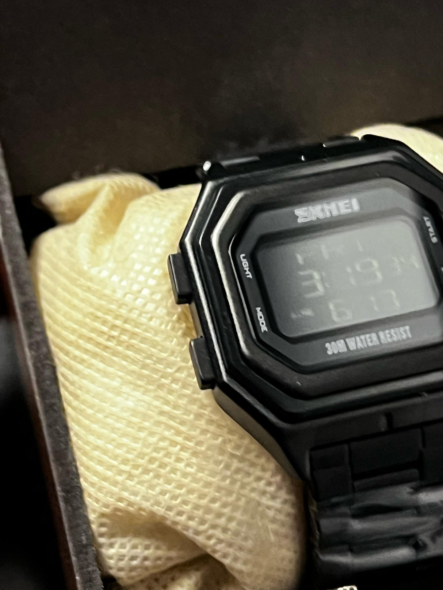 Skmei Watch