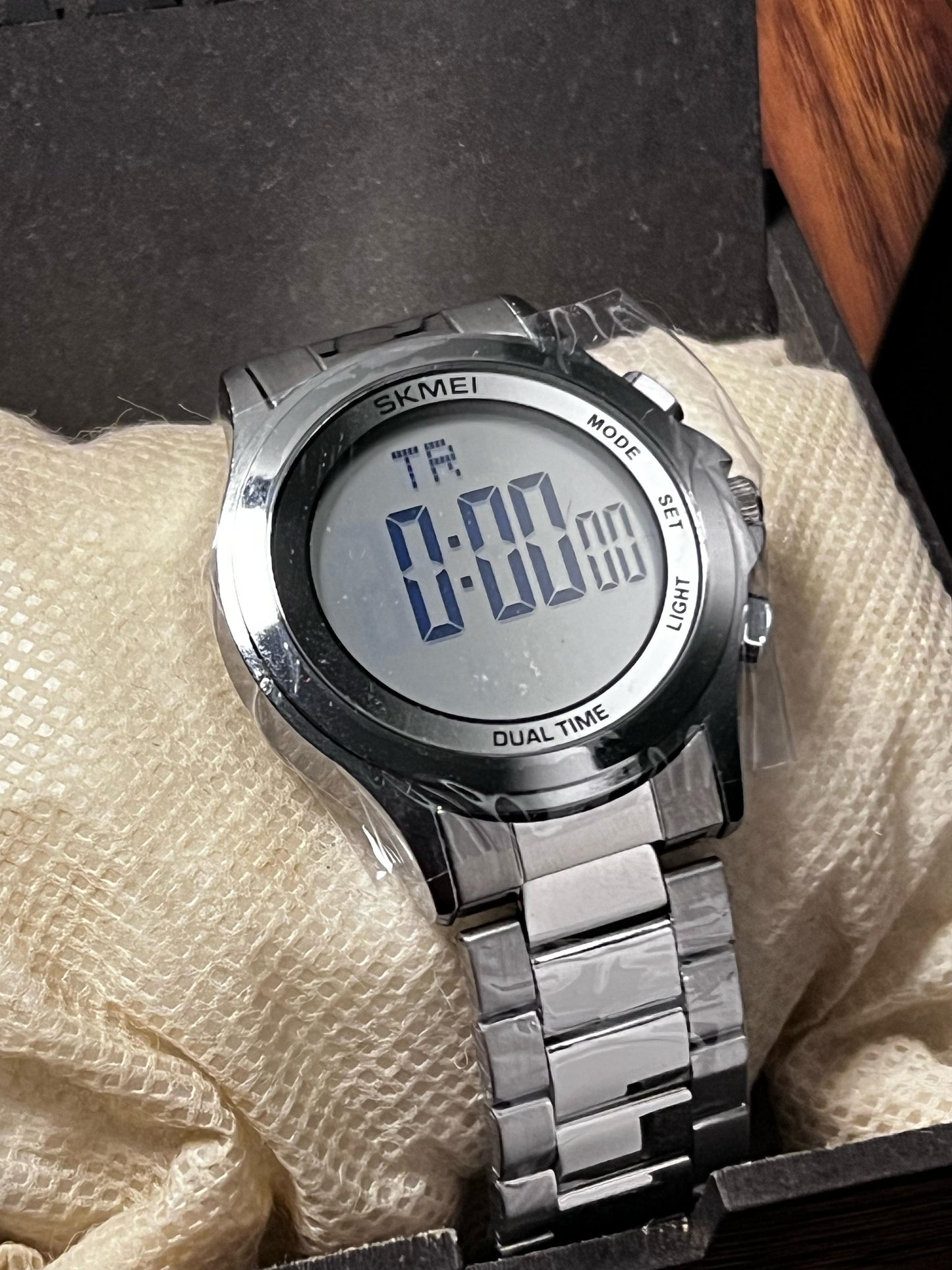 Skmei Watch