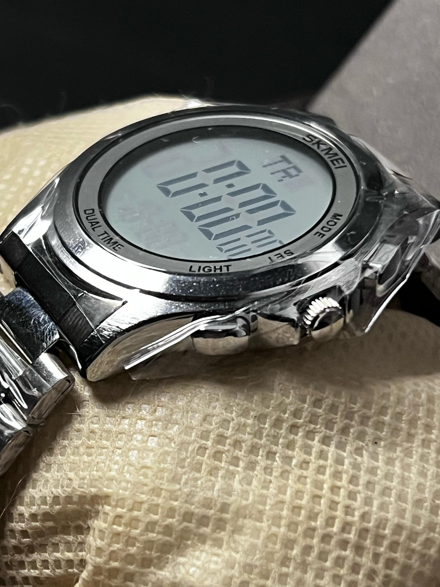 Skmei Watch