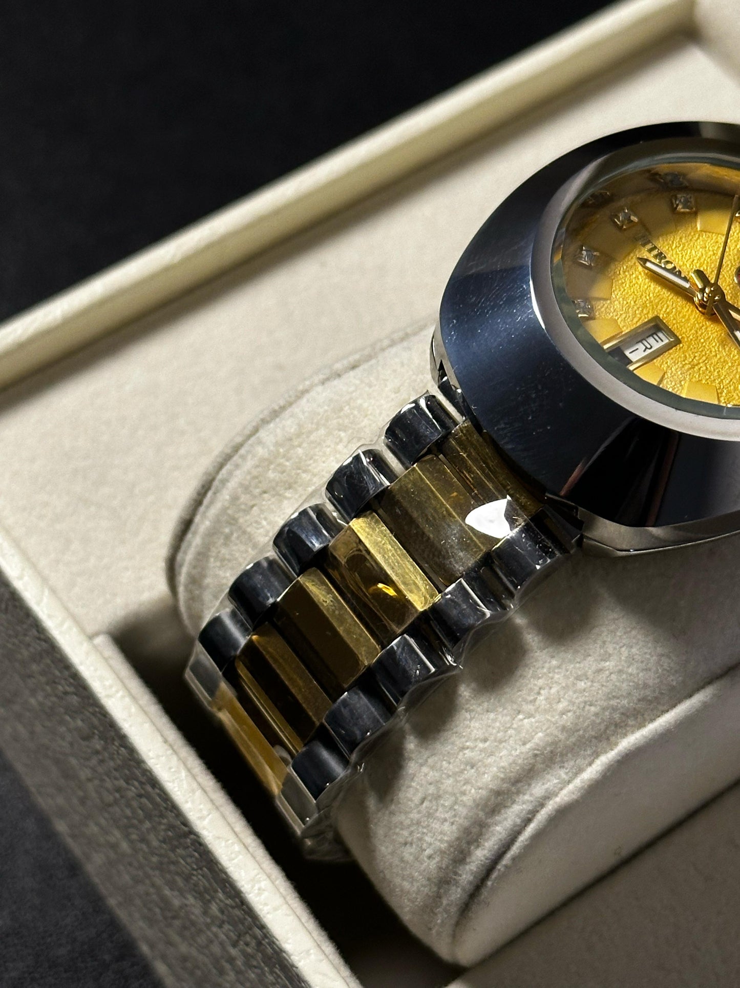 Fitron Watch
