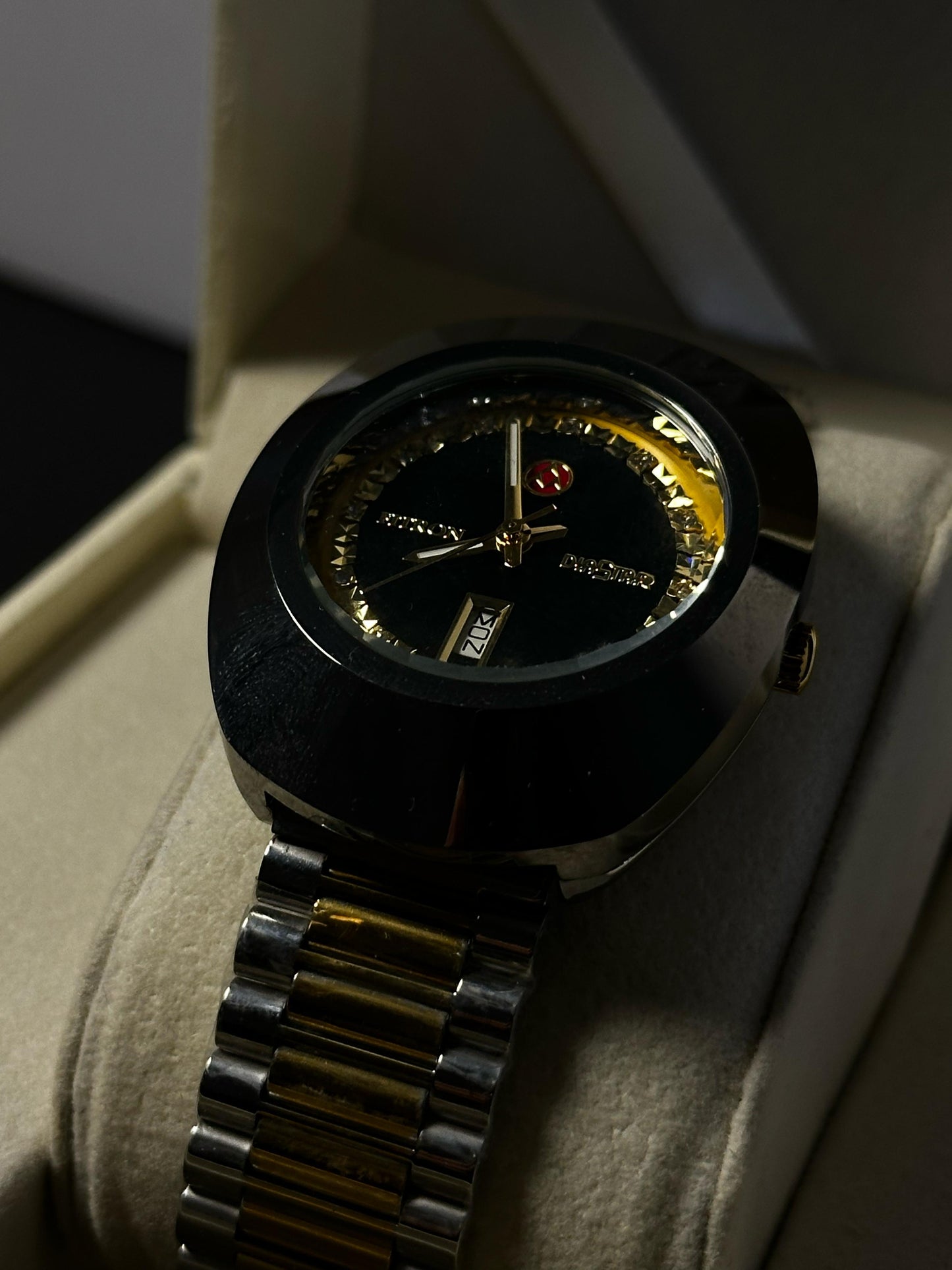 Fitron Watch
