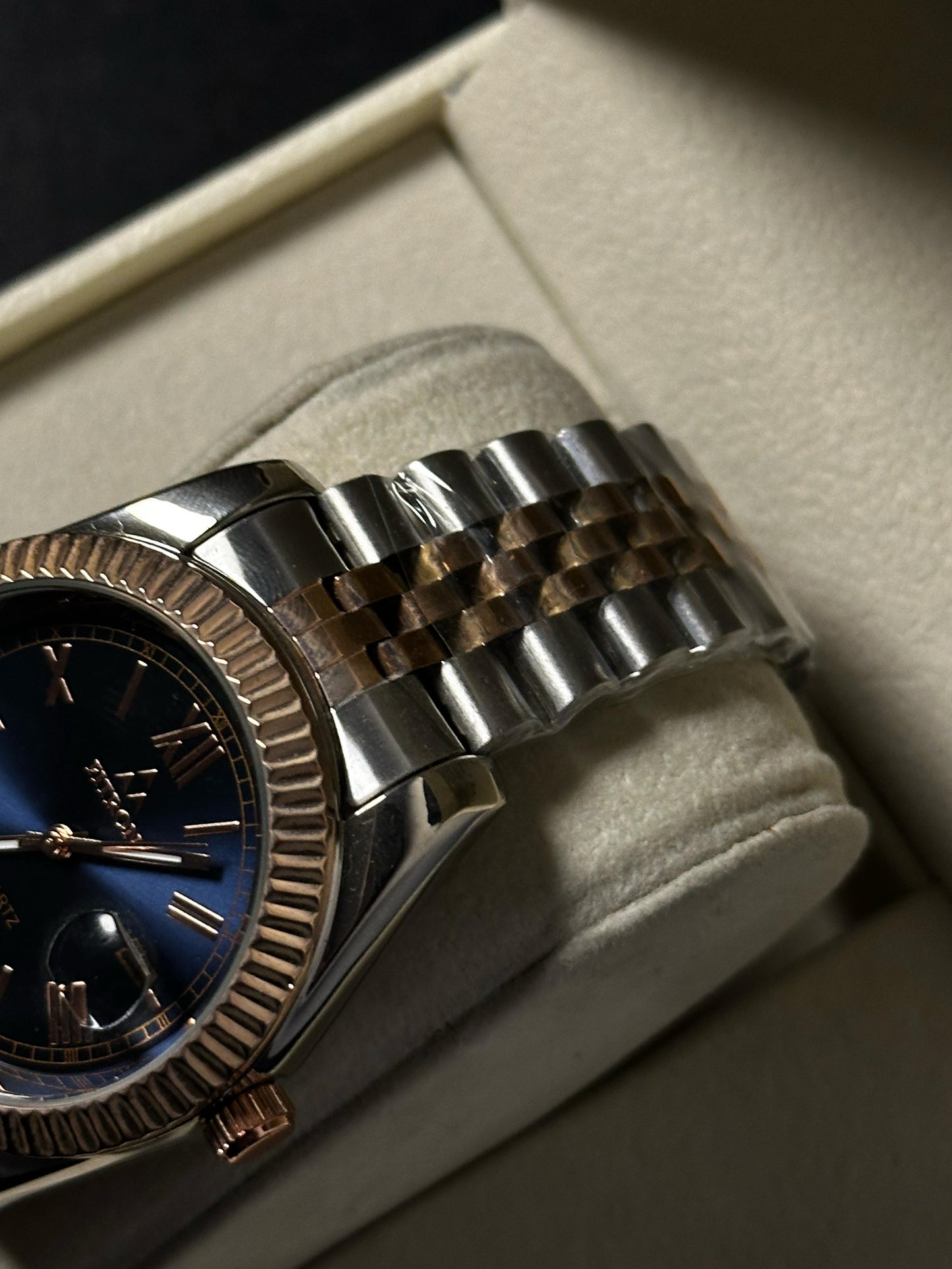 Fitron Watch