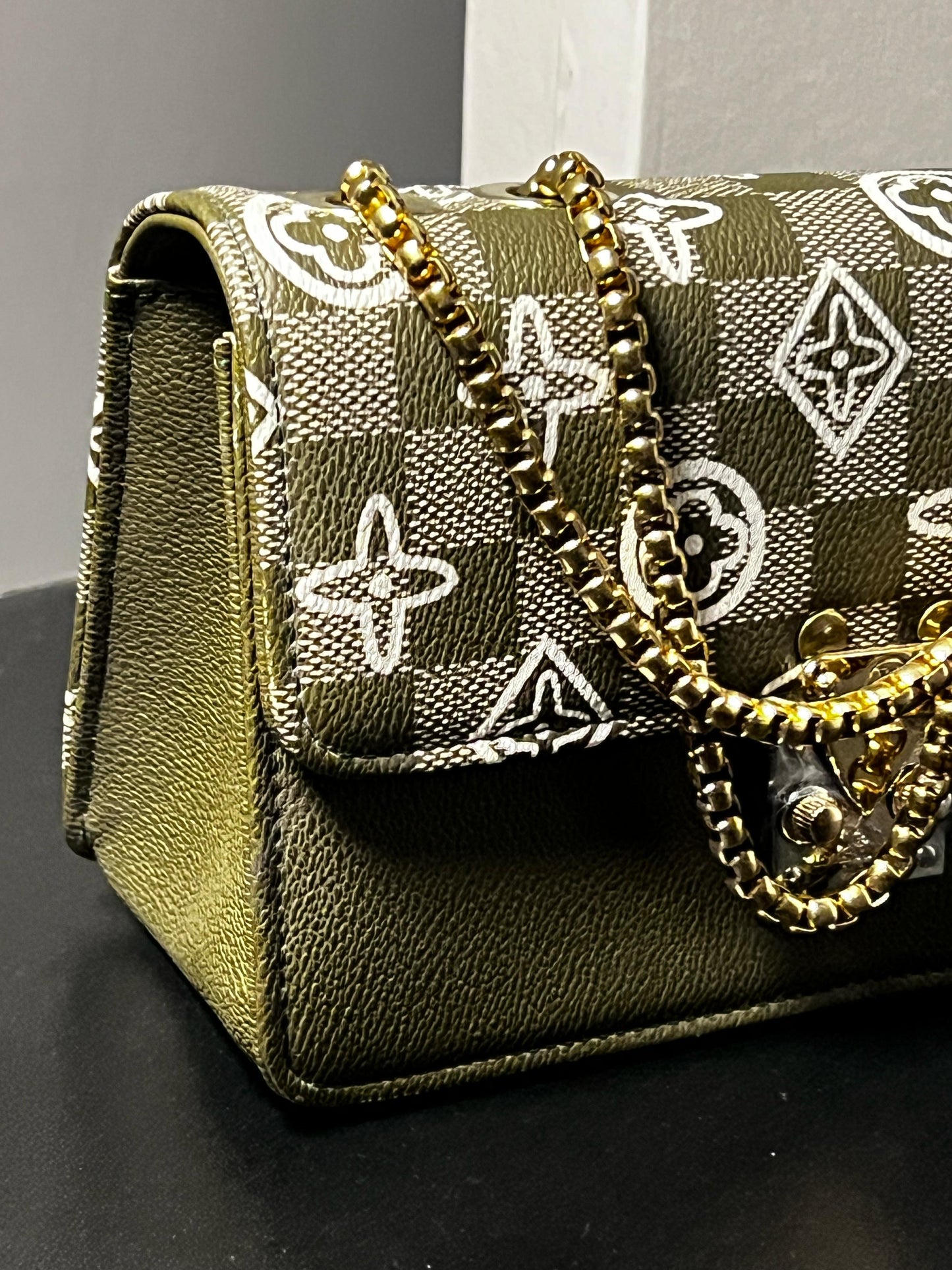Luxury inspired Handbag