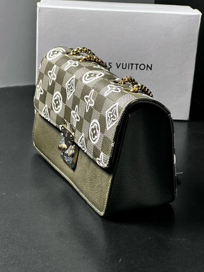 Luxury inspired Handbag