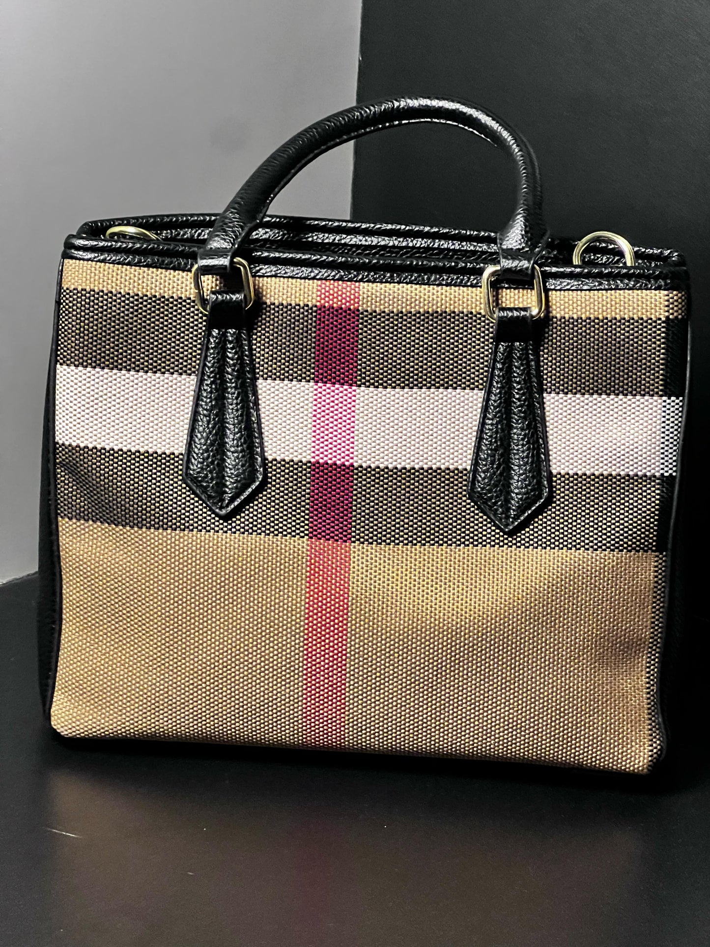 Luxury inspired HandBag