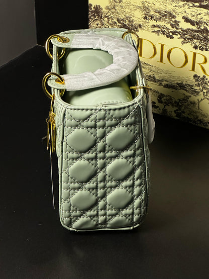 Luxury inspired Handbag
