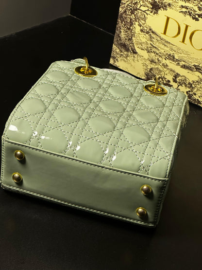 Luxury inspired Handbag