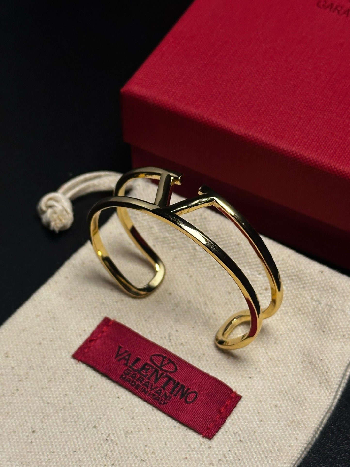 Women bracelet