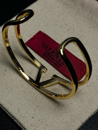 Women bracelet