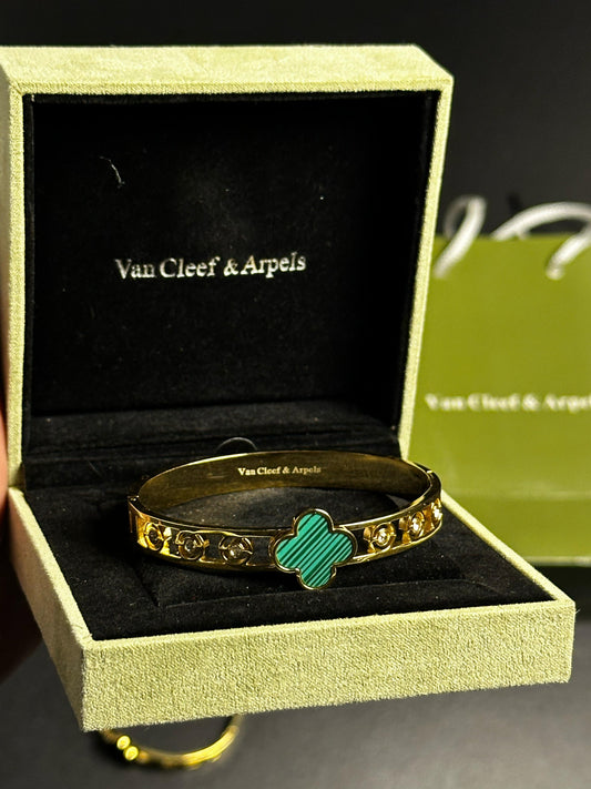 Women bracelet