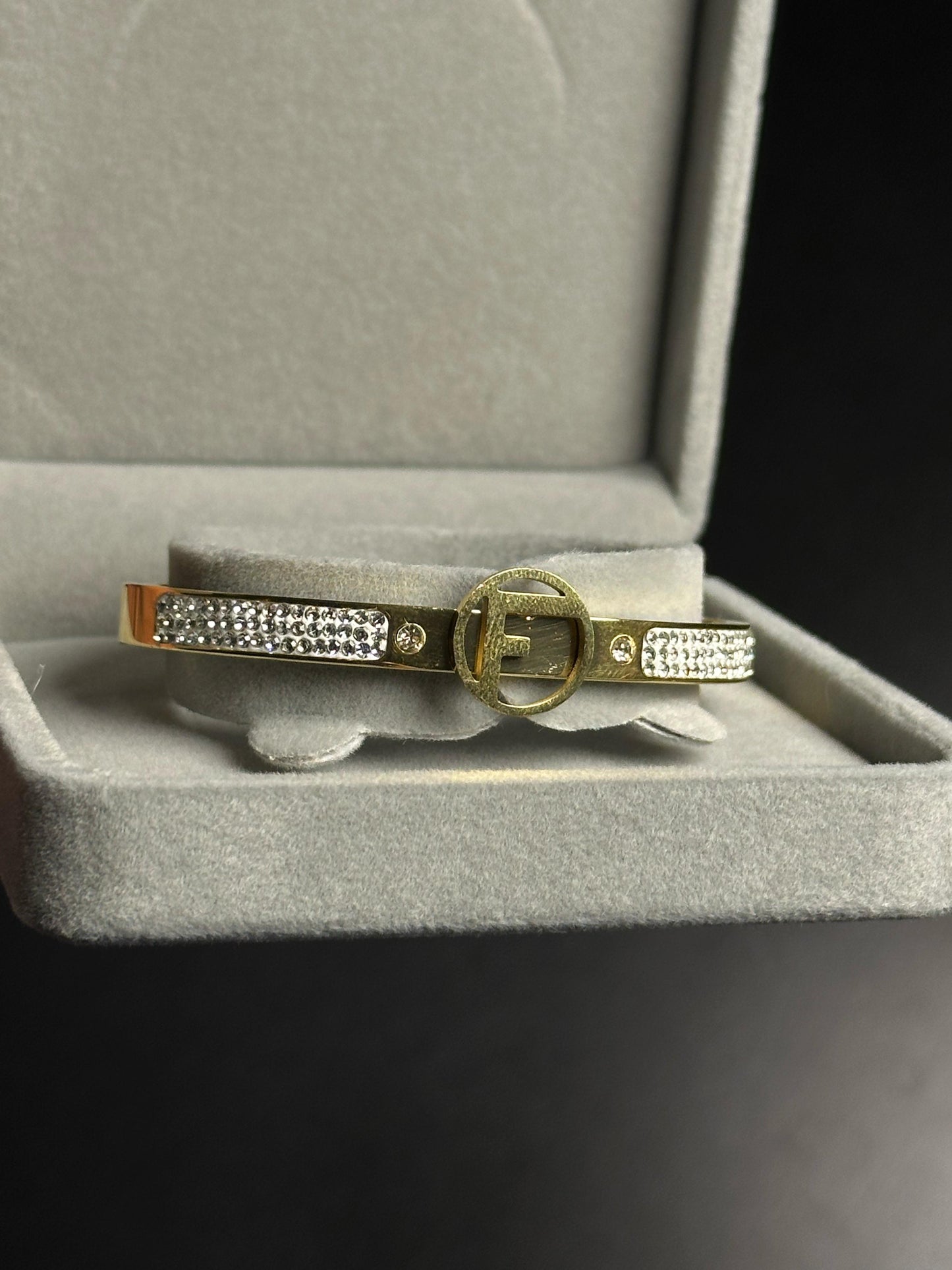 Women bracelet