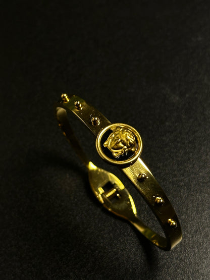 Women bracelet