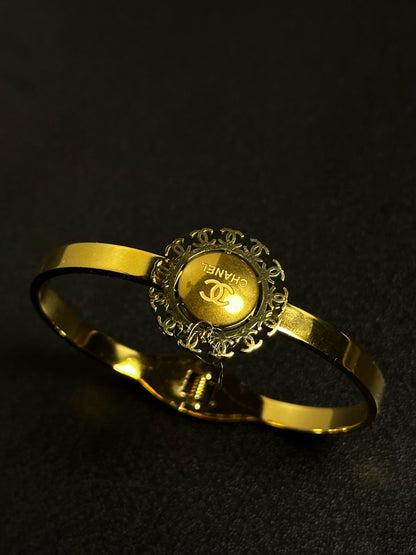 Women bracelet