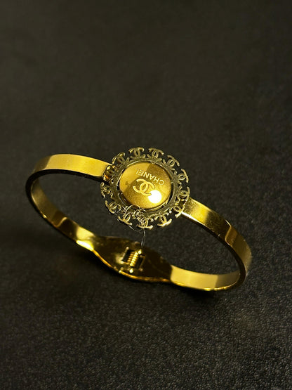 Women bracelet