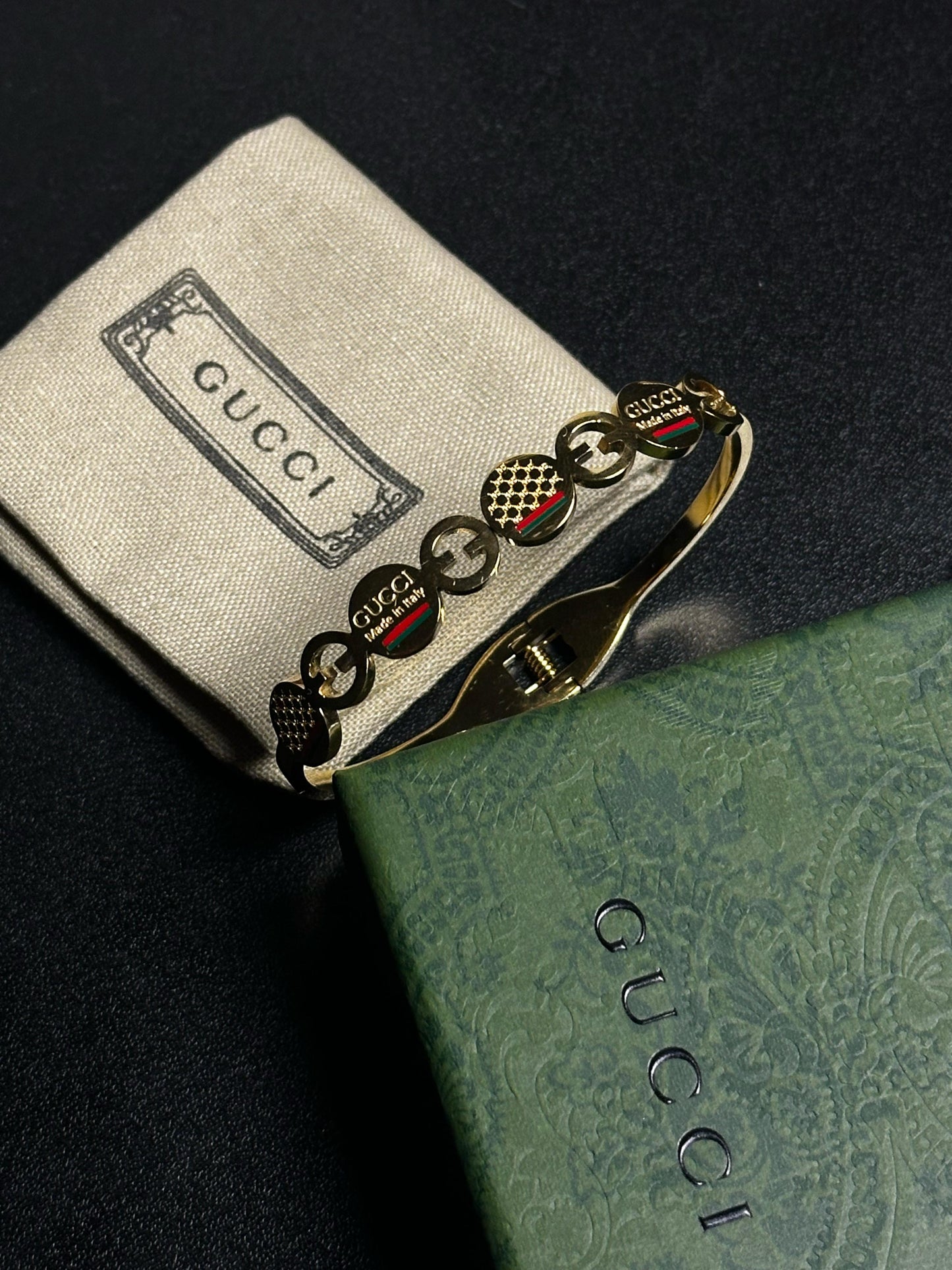 Women bracelet