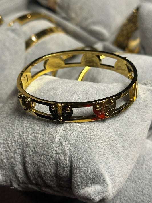 Women bracelet