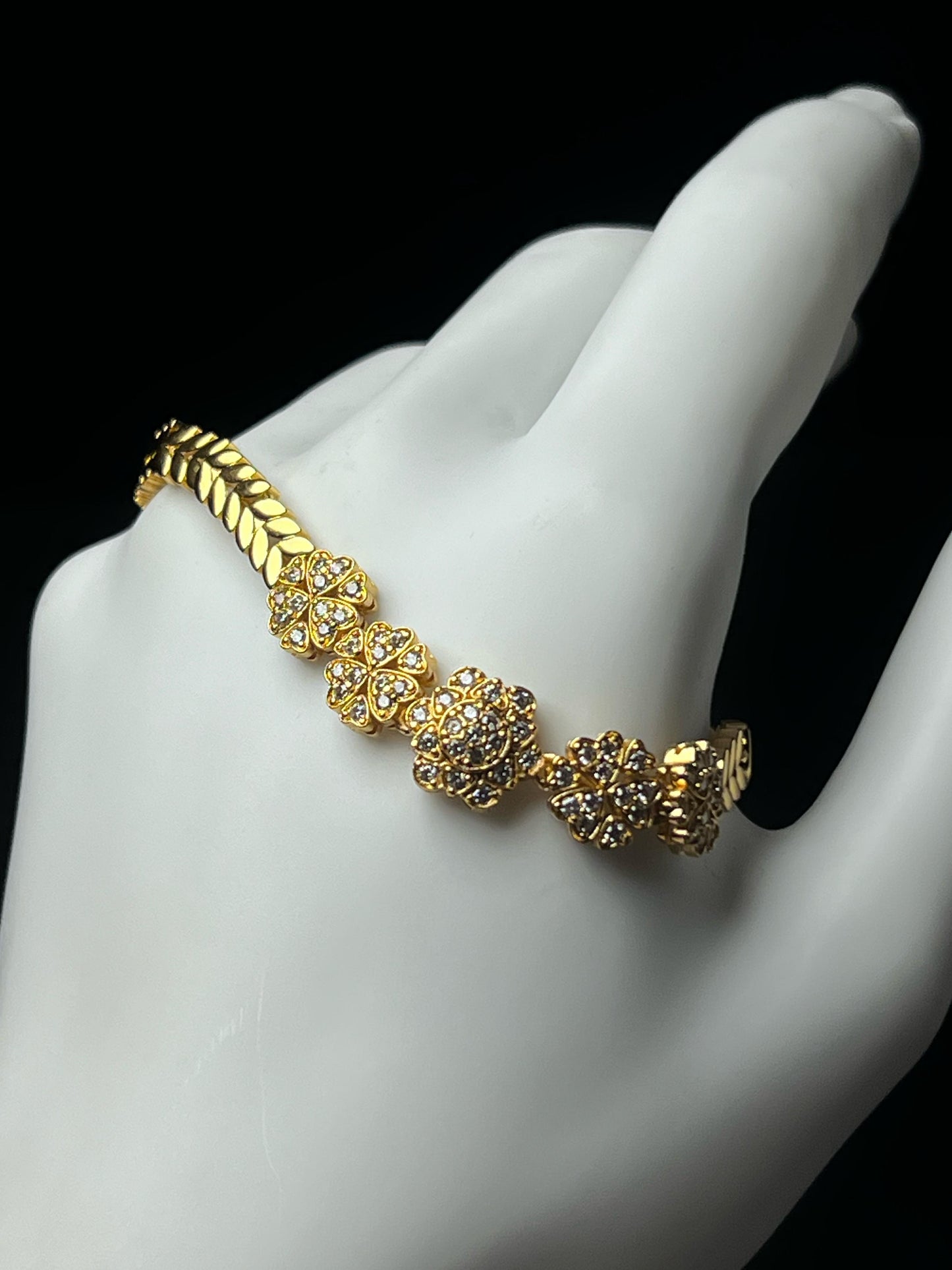 Women bracelet