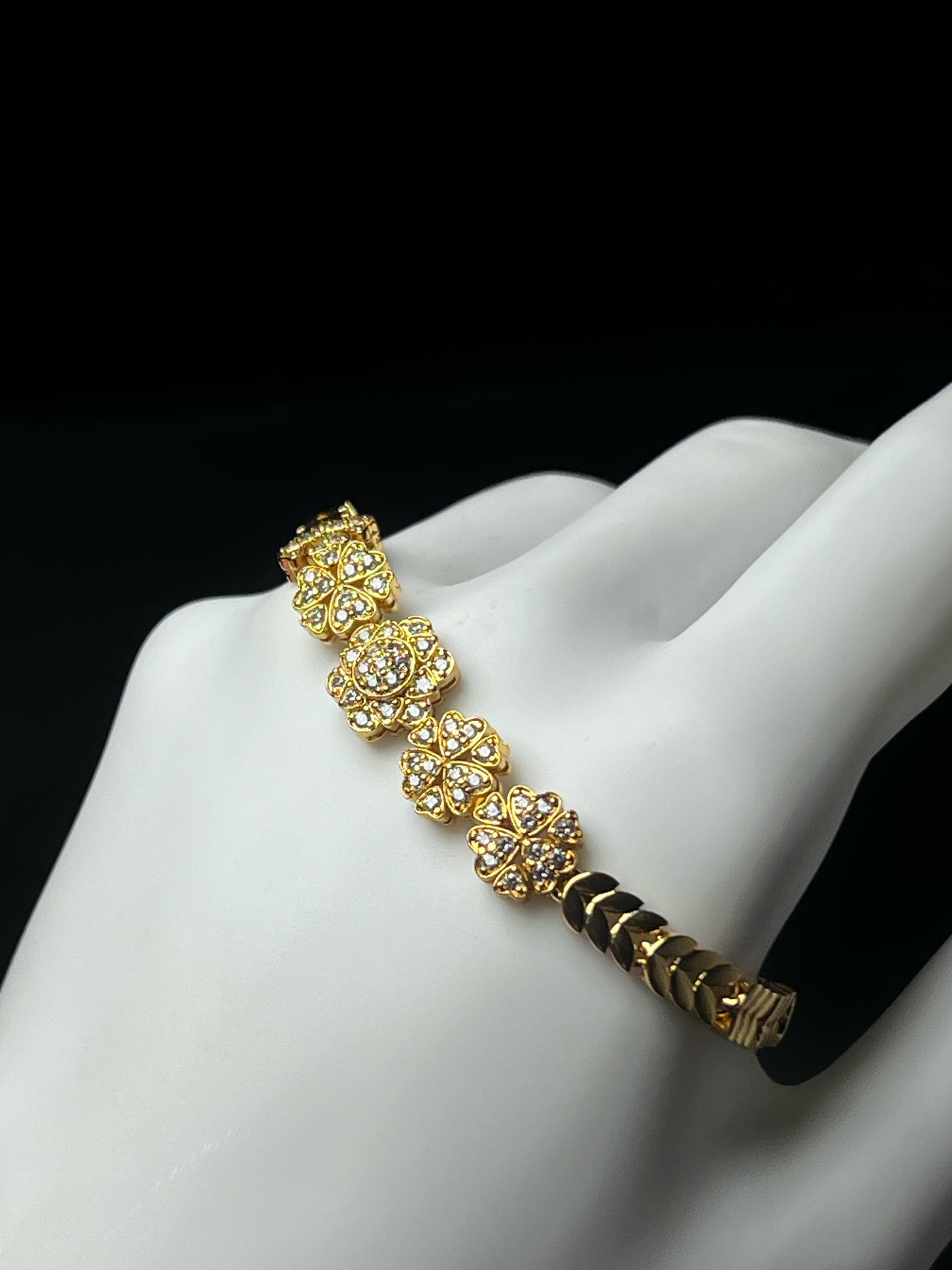 Women bracelet
