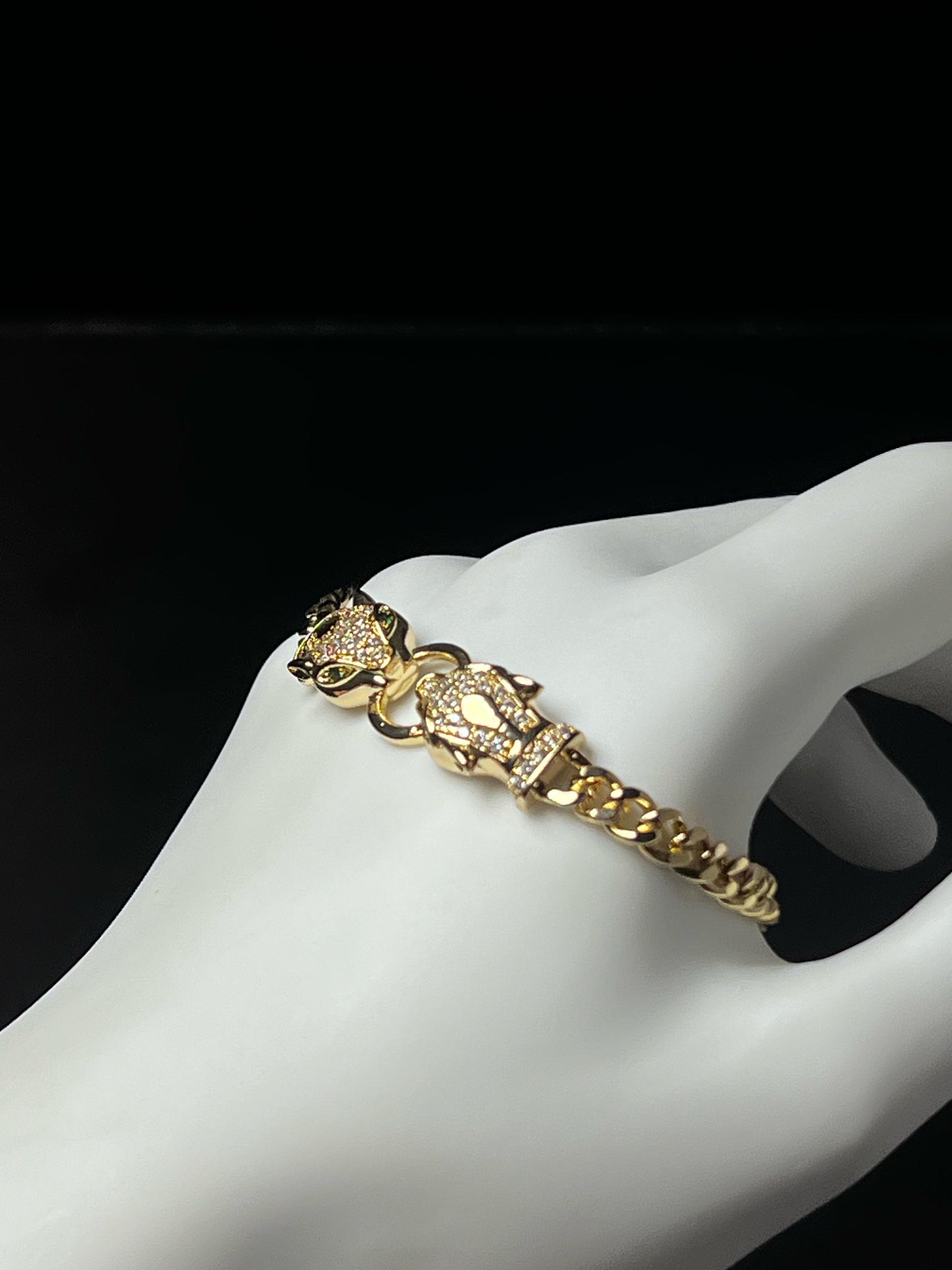 Women bracelet