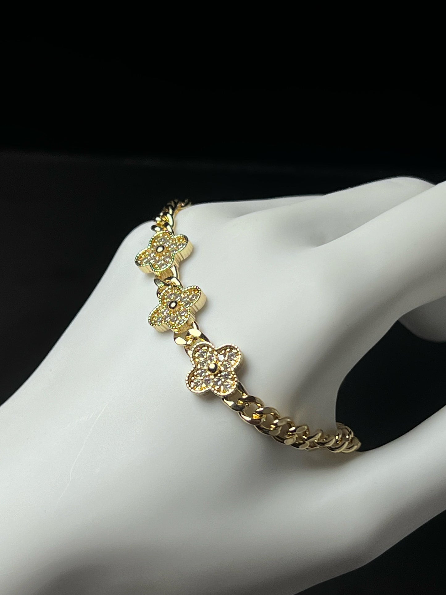 Women bracelet