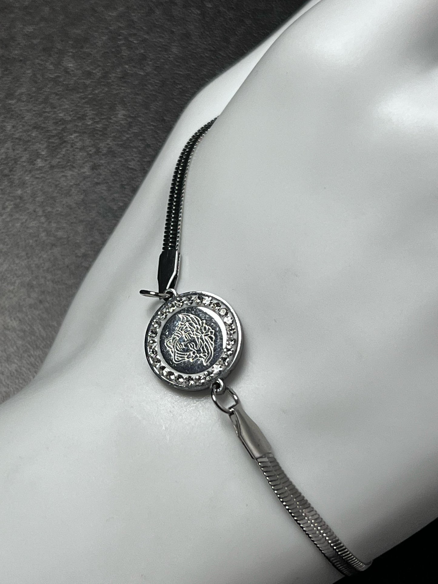 Branded Chain Bracelets Women