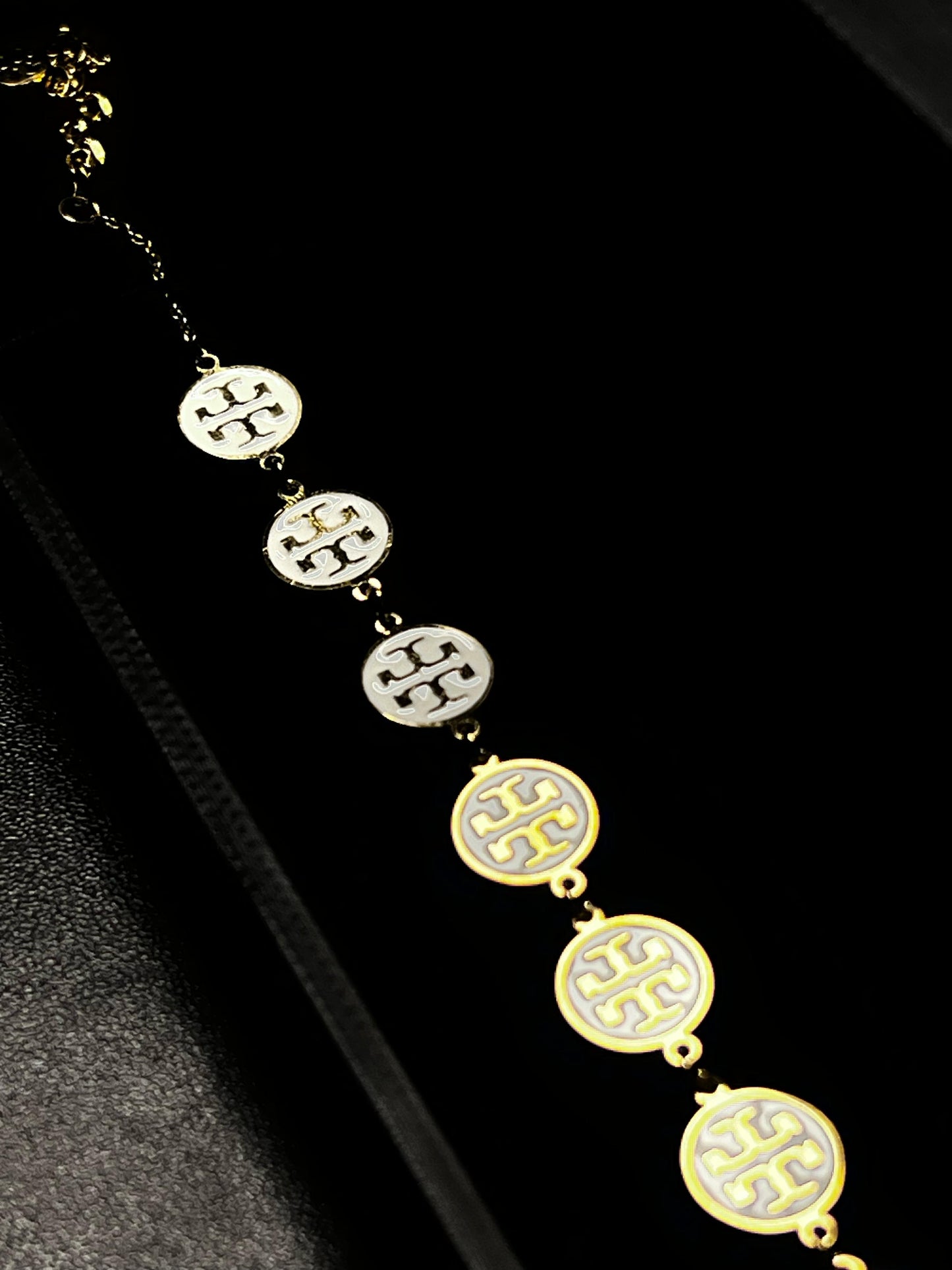 Branded Chain Bracelets Women