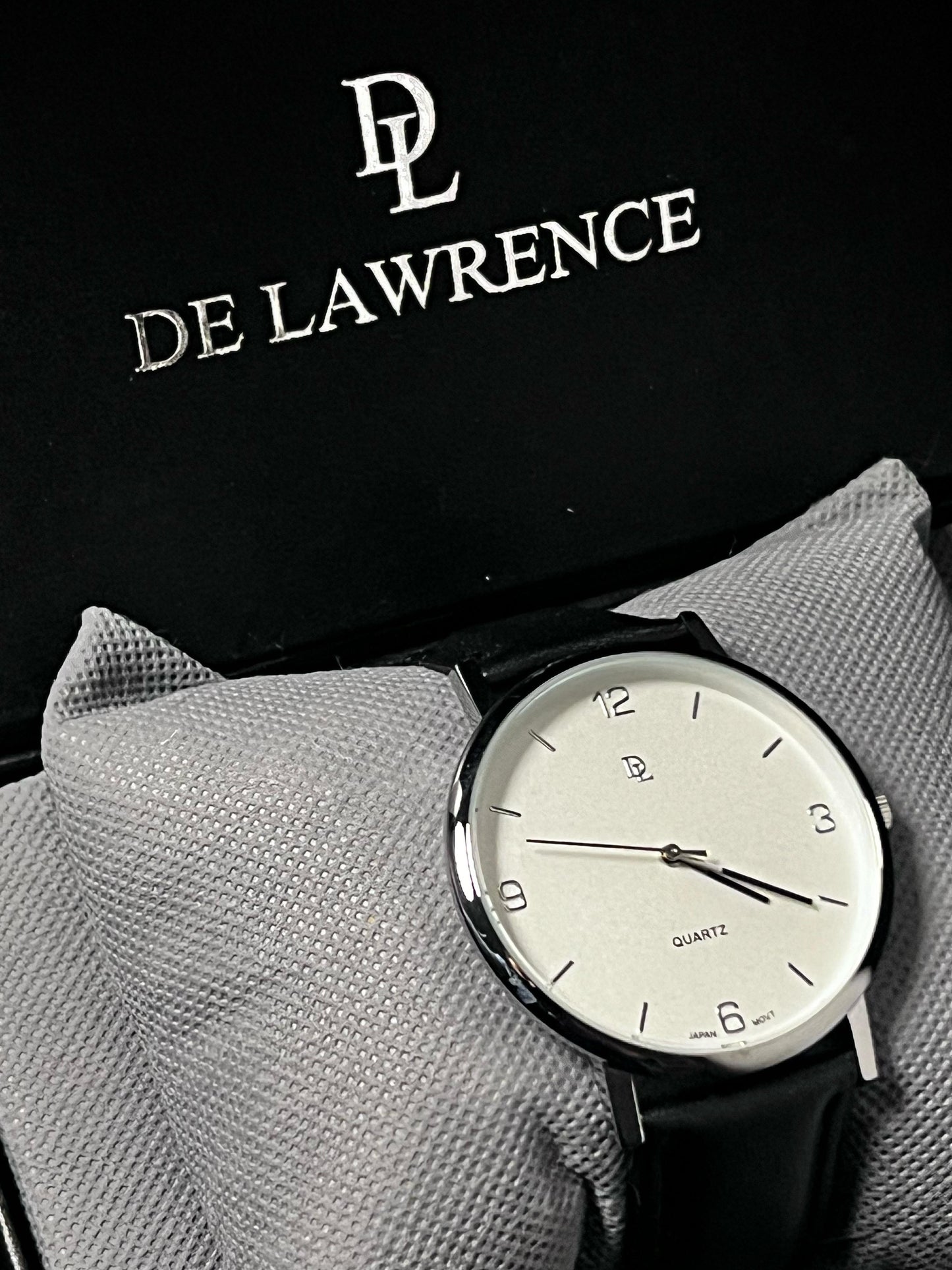 DE LAWRENCE